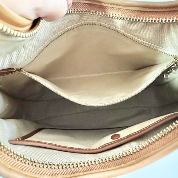 Coach Ergo 33 - Picture 12 of 13